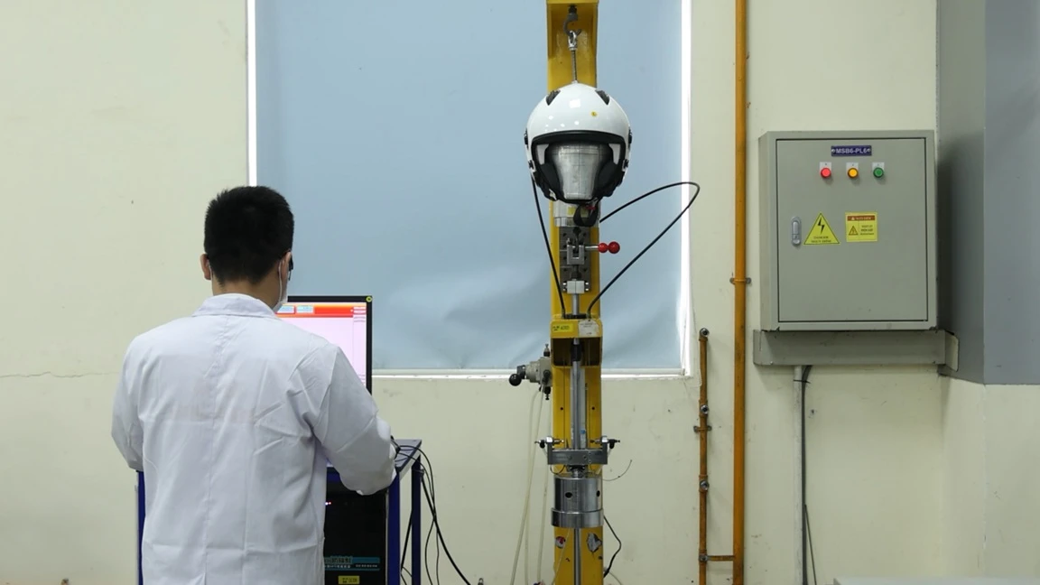 Dynamic Strength of Retention System Test
